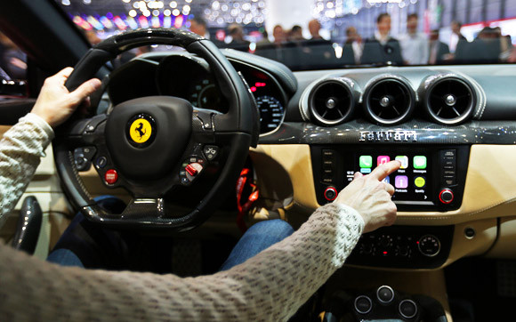 تماشا کنید: بررسی ویدئویی CarPlay اپل؛سیستم عامل اپل برای خودرو های هوشمند